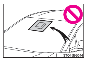 Toyota CH-R. Utilisation des systèmes d'aide à la conduite